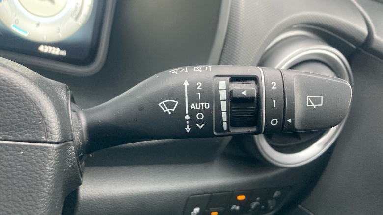 Hyundai KONA 150kW Premium 64kWh 5dr Auto Electric Hatchback